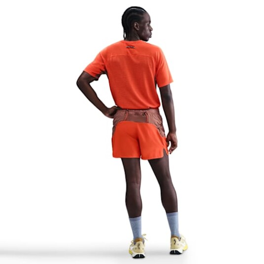 Nike Trail Dri FIT ADV Solar Chase T Shirt Herre Picante Red/Black L