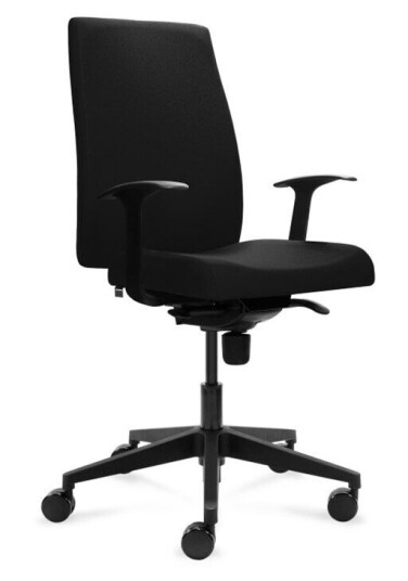 Design Studio Kontorstol Basic I Svart, Armlener, Svart Stoff Med Hjul