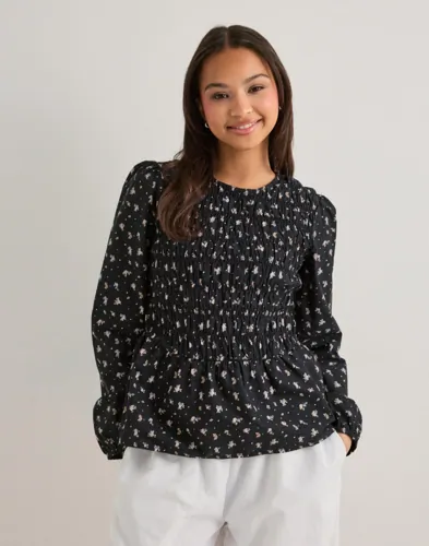 PieceSvart   Pcbannie Ls Smock Top Wvn