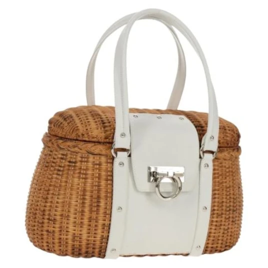 Salvatore Ferragamo Dame Beige