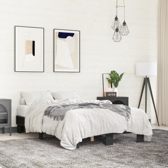  Sengeramme svart 140x200 cm konstruert tre og metall 8721102448355