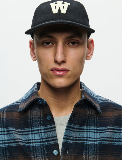 WOOD WOOD Wwaa Felt Patch Cap 25250 - Black - ONE SIZE WOOD WOOD Wwaa Felt Patch Cap 25250 - Black - ONE SIZE