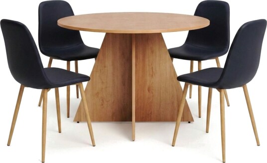 Vera spisegruppe rund 110 cm eik med 4 Nibe spisestoler Eik Vera spisegruppe rund 110 cm eik med 4 Nibe spisestoler Eik