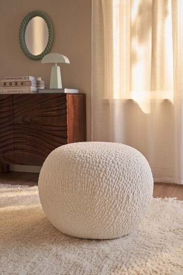 Ellos Home Puff Space 61x61 cm Hvit Ellos Home Puff Space 61x61 cm Hvit