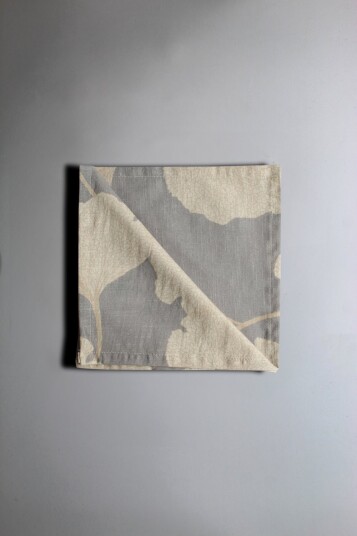 Servietter 4 pakning Abril grå/beige Størrelse: 40 x 40 cm Servietter 4 pakning Abril grå/beige Størrelse: 40 x 40 cm