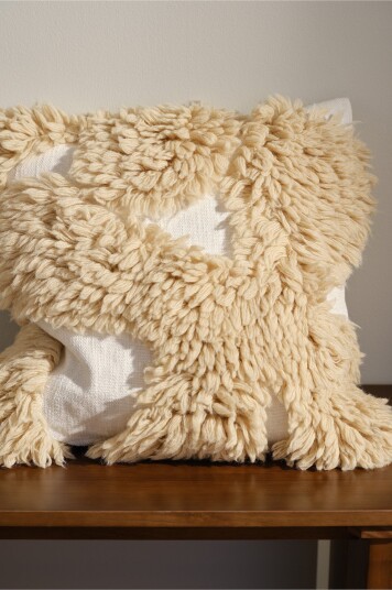 Jotex Putetrekk Naturhvit/beige ROU Kjøp Pynteputer & putetrekk hos Jotex Jotex Putetrekk Naturhvit/beige ROU Kjøp Pynteputer & putetrekk hos Jotex