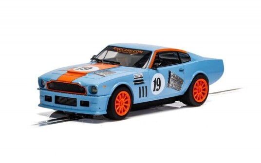 SCALEXTRIC Aston Martin V8 - Gulf Edition - Rikki Cann Racing