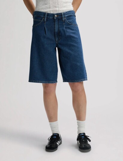 Lee Jeans Drapey Jort Blue 25 x 00 Lee Jeans Drapey Jort Blue 25 x 00