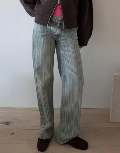 Nelly - Rutete/Stripete - Low Waist Loose Striped Jeans