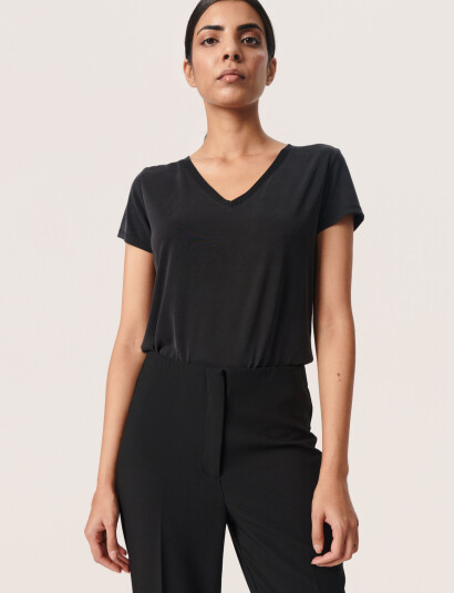 Soaked in Luxury Slcolumbine V-Neck Ss - Black - S