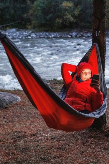 Rød / sort hengekøye til camping Rød / sort hengekøye til camping