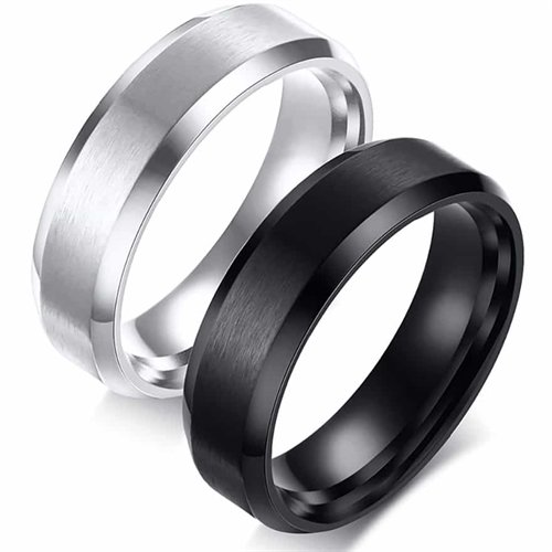 Hey Forlovelsesring sort eller blank stål Hey Forlovelsesring sort eller blank stål