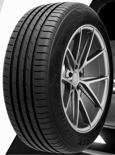 Maxtrek Maximus M2 215/55R17 98V Maxtrek Maximus M2 215/55R17 98V