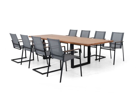 Selected Exclusive Gaunt spisegruppe Svart med førsteklasses teak 8 stolar & bord 280 cm Selected Exclusive Gaunt spisegruppe Svart med førsteklasses teak 8 stolar & bord 280 cm