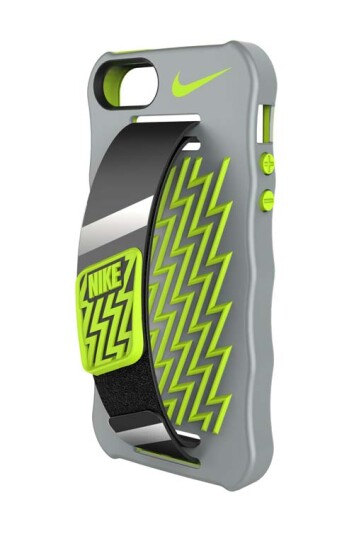 Nike Handheld Phone Case Iphone 5 SILVER/VOLT ONE SIZE Nike Handheld Phone Case Iphone 5 SILVER/VOLT ONE SIZE