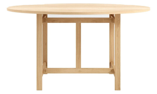 Moebe round dining table spisebord Ø 140 x 73,2 cm Eik
