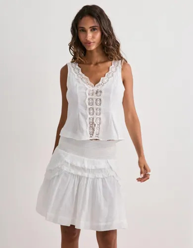 Neo Noir   Hvit   Maliah S Voile Skirt