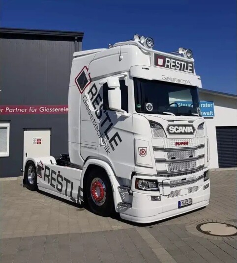 Solarguard underfanger type 5 til Scania Next Gen med lav støtfanger antall lys: ingen
