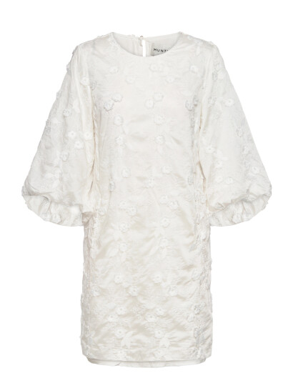 Munthe Pansi White 36 Munthe Pansi White 36