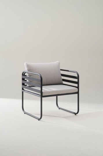CADIZ loungestol Matt svart grantham matt svart CADIZ loungestol Matt svart grantham matt svart