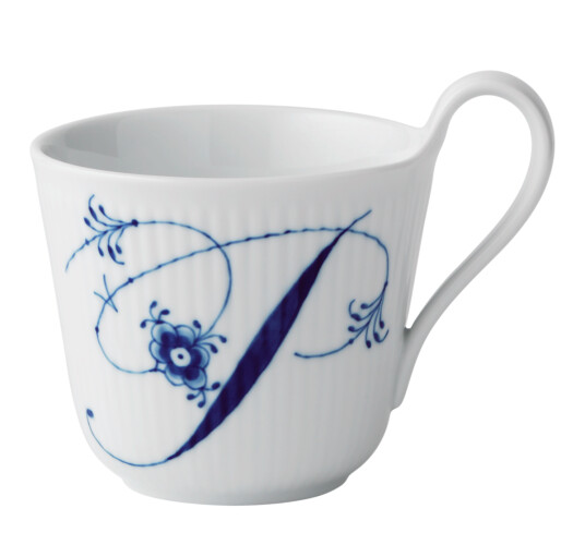 Royal Copenhagen Blue Fluted Plain Alphabet kopp 33 cl P