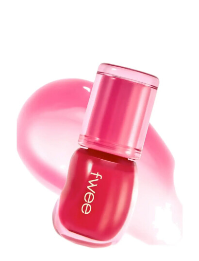 FWEE 3D Voluming Gloss 30% - Pink - 5.3 G FWEE 3D Voluming Gloss 30% - Pink - 5.3 G