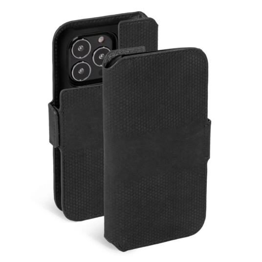 Krusell Lommebokdeksel i Ekte Skinn til iPhone 13 Pro Max - Flip Cover Svart Krusell Lommebokdeksel i Ekte Skinn til iPhone 13 Pro Max - Flip Cover Svart