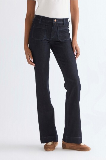 Wrangler Jeans Flare Soft Moonlight Blå Wrangler Jeans Flare Soft Moonlight Blå