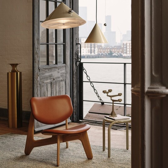 Tom Dixon Slab loungestol natur cognacfarget skinn