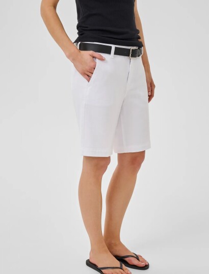 My Essential Wardrobe Mwlara 149 Long Shorts - White - 38 My Essential Wardrobe Mwlara 149 Long Shorts - White - 38