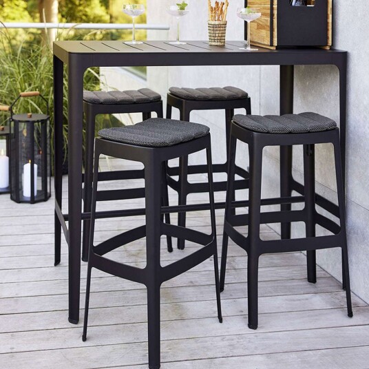 Cane line Cut Bar Group
