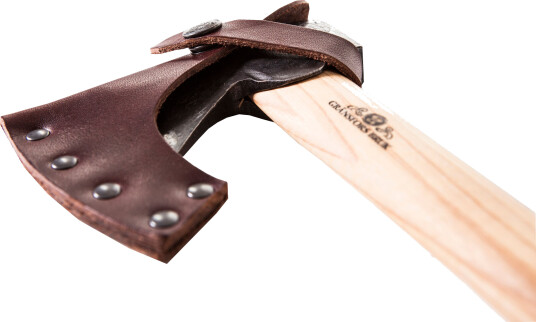 Gränsfors Bruks Lilla Yxan 26 cm Håndsmidd Øks med Lærslire Gränsfors Bruks Lilla Yxan 26 cm Håndsmidd Øks med Lærslire