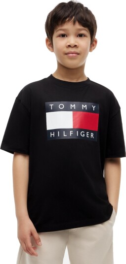 Tommy Hilfiger Heritage Printed Flag T Shirt Black 128 Tommy Hilfiger Heritage Printed Flag T Shirt Black 128