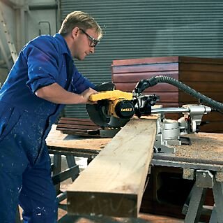 Dewalt kapp og gjarsag 1600w dw712n qs