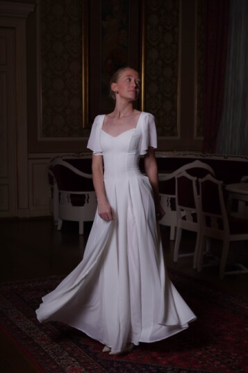 Murlongcres. Alette Maxi Dress Flutter Sleeves White