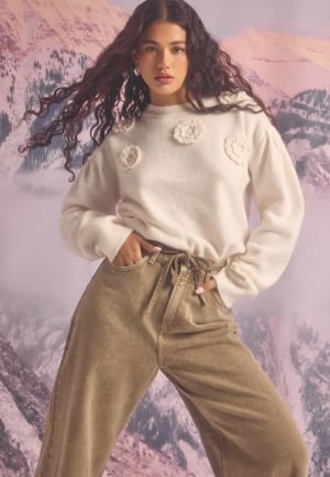 BUBBLEROOM Decorated Knitted Sweater Offwhite L