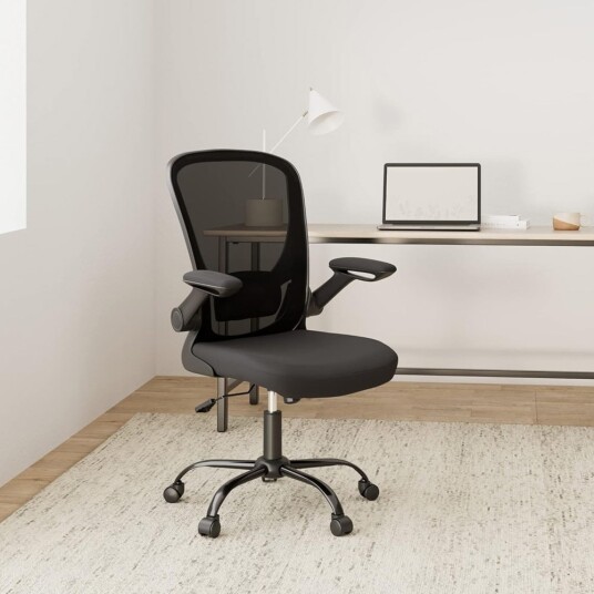 Ergonomisk kontorstol med armlener og justerbar ryggstøtte   Svart