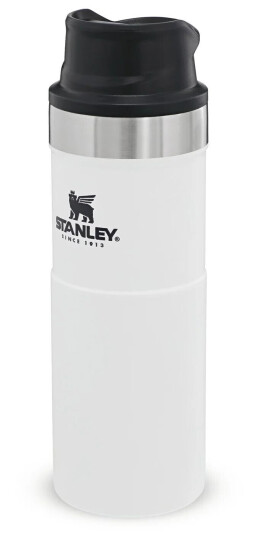 Stanley Classic Trigger-Action Mug 470ml polar