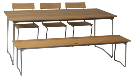 Grythyttan Stålmöbler B31 spisegruppe Oljert eik/galvanisert stål 3 stoler, benk 170 cm & bord 170 x 92 cm