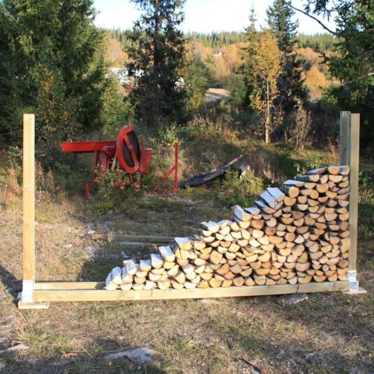 Vedlagringsstativ Sett Krifon med 2 stk Braketter Vedlagringsstativ Sett Krifon med 2 stk Braketter