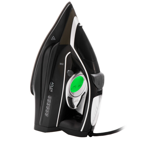 Adler AD 5054 Dampstrykejern 450ml 3000W 4 temperaturvalg Svart Adler AD 5054 Dampstrykejern 450ml 3000W 4 temperaturvalg Svart