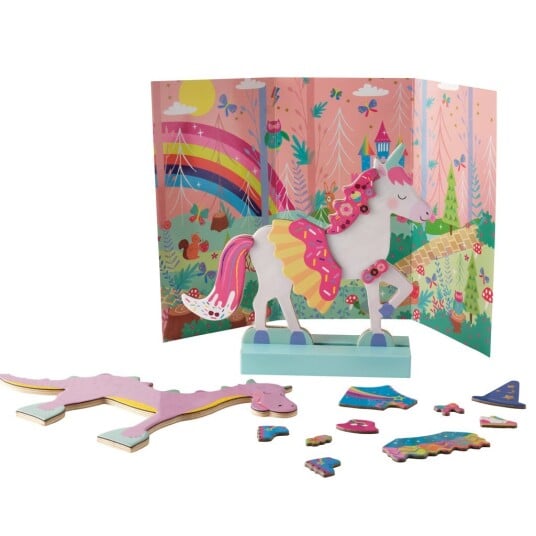 FLOSS & ROCK Fantasy Pets Magnetic Dress Up Character 40P3550 FLOSS & ROCK Fantasy Pets Magnetic Dress Up Character 40P3550