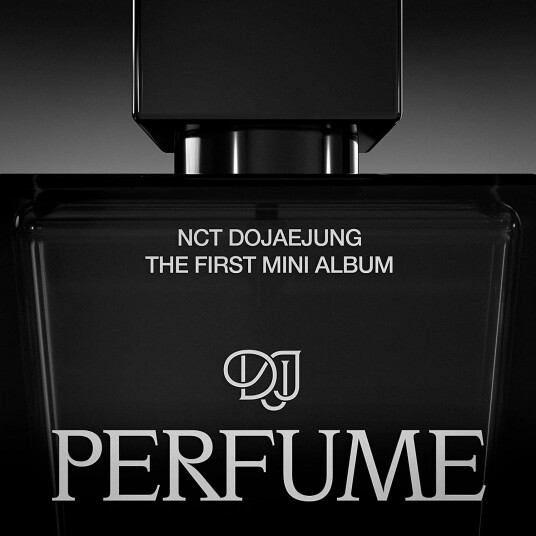 NCT DoJaeJung Perfume Digipak Version Incl. Booklet, Poster + Photocard CD NCT DoJaeJung Perfume Digipak Version Incl. Booklet, Poster + Photocard CD