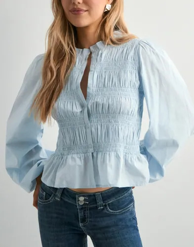 Nelly Blå Flirty Smock Blouse