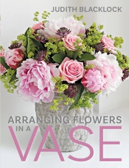 Arranging Flowers In A Vase Av Judith Blacklock Arranging Flowers In A Vase Av Judith Blacklock
