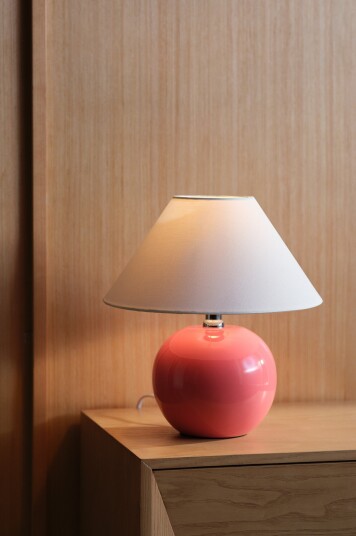 Jotex KARAMELL bordlampe Rosa 2235589010 Jotex KARAMELL bordlampe Rosa 2235589010