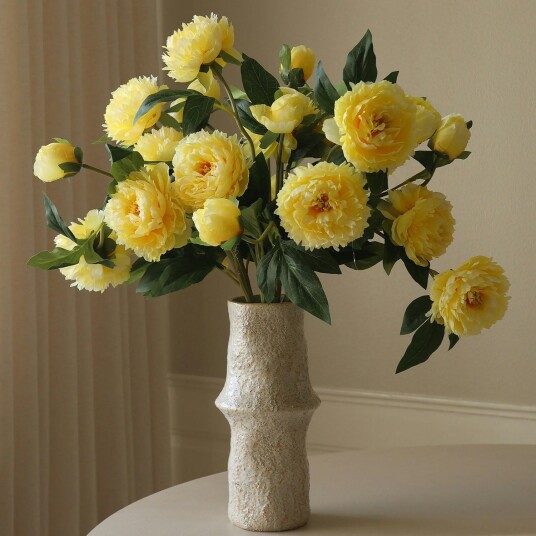 Botané Yellow Peony Bukett