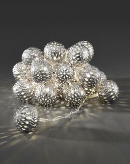 Konstsmide Lysslynge Metallkuler 24 LED
