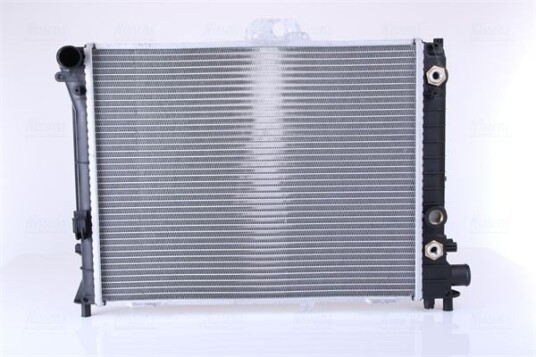 Radiator NISSENS 64033A