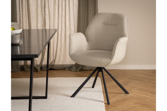 Aura spisestol med armlene
